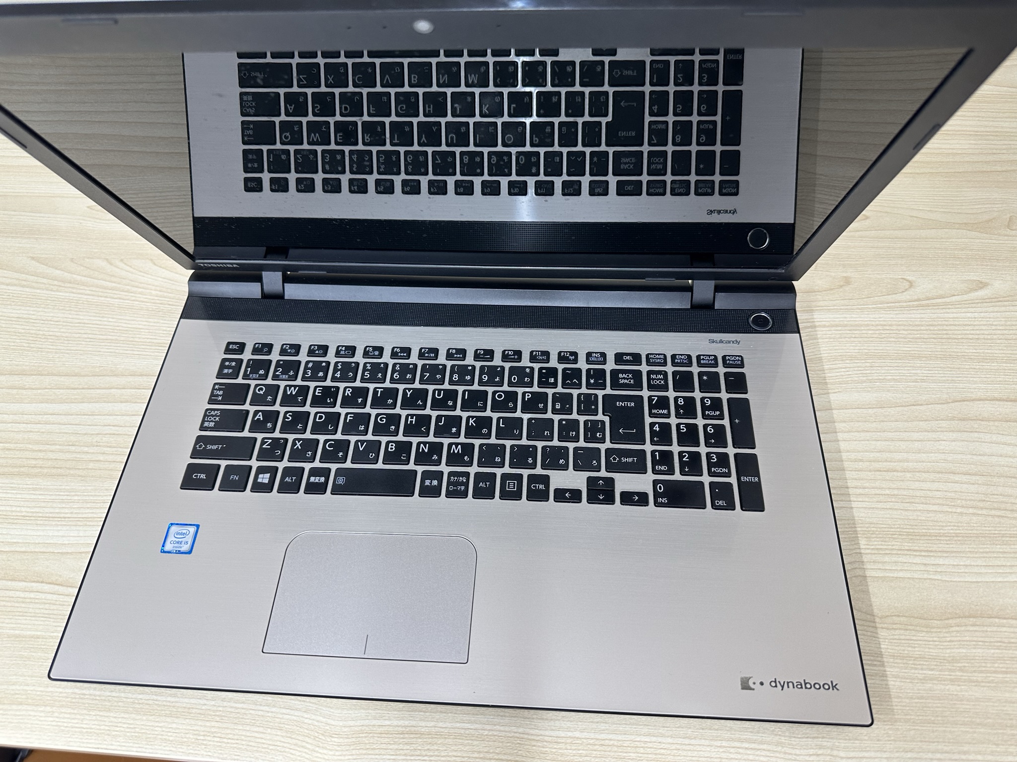 Toshiba dynabook T67 T67/VG PT67VGP-BJA 17.3インチ液晶修理