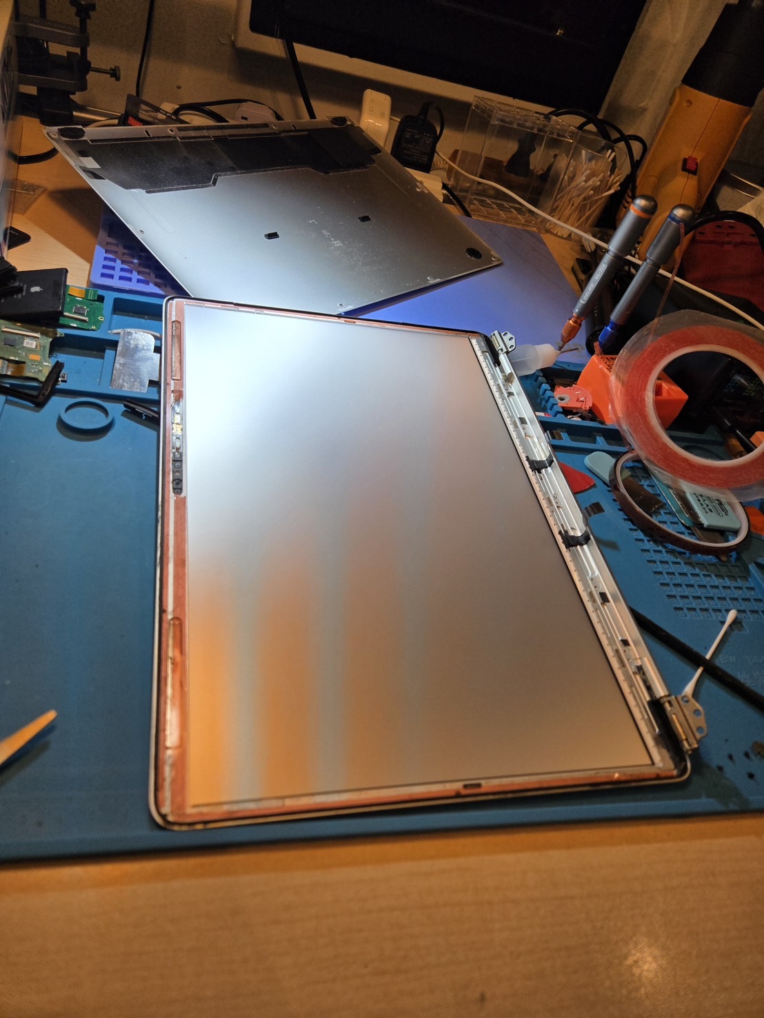T.Tさま専用 MacBook Air 2020 (A2337) 液晶割れ MacBook Air (M1, 2020) A2337の液晶破損｜京都市伏見区